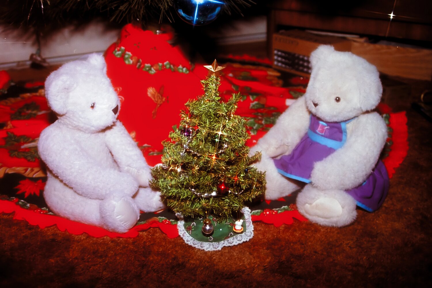 Bears under the Tree (1997)