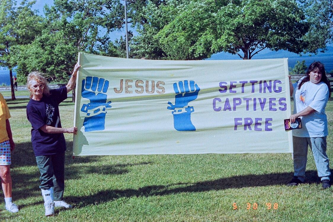 MFJ 1998 Dianne Camera 05