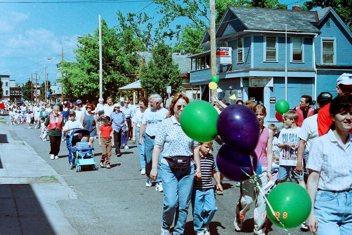 MFJ 1998 Dianne Camera 22