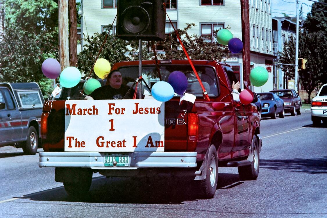 MFJ 1998 Lance Camera 16